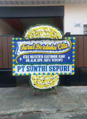 Papan Bunga Duka di Loa Janan Ilir