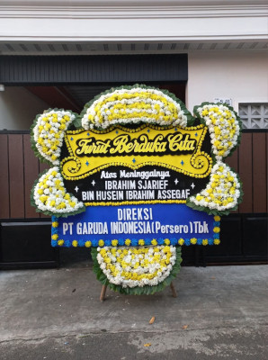 Papan Bunga Duka di Loa Janan Ilir