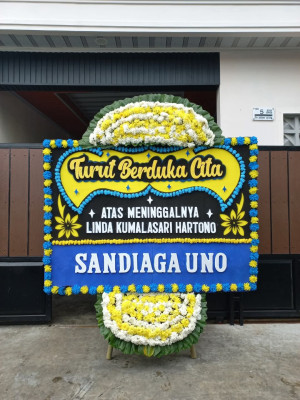 Papan Bunga Duka di Loa Janan Ilir